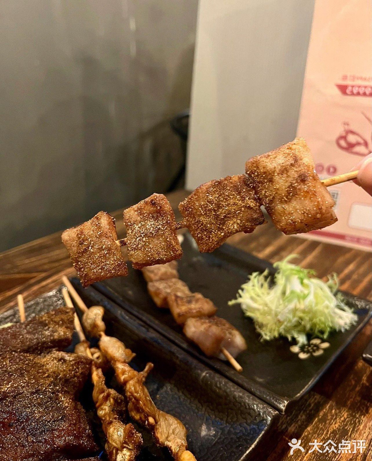 小巷內既美味串燒店