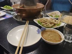 -楼外楼大刀肉传统火锅居(幸福街店)