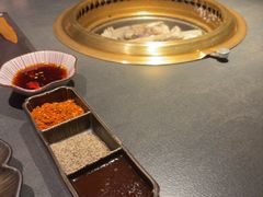 -铭牛烧肉·和牛海鲜自助(高新月牙湖店)