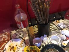 -椒点传统串串香
