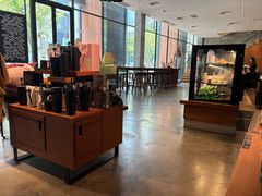 -星巴克臻选(广州高德置地秋广场店)