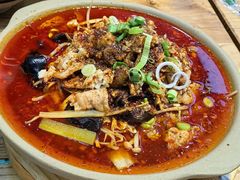 油泼水煮肉片-砂锅爷·老成都砂锅菜(昌平店)