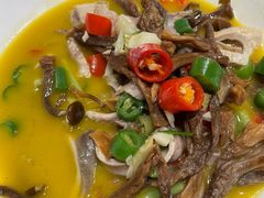 -魏铭鱼头捞饭(晋阳路店)