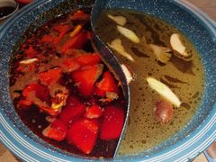 重庆红油经典鸳鸯锅-王歘歘·chuǎ火锅(五道营店)