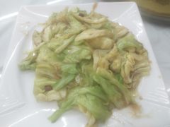 酱爆洋白菜-渔民船说·北塘海鲜·天津菜·海肠捞饭(北塘古镇店)