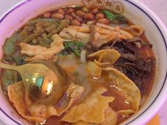 -弘束束柳州深巷螺蛳粉(珠江路店)