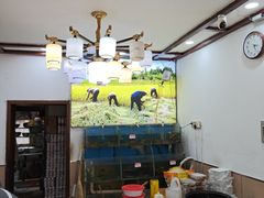 -湖南人家湘菜馆(镇江路店)