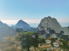 -黄山光明顶山庄