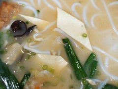 -双桥园·云南过桥米线(古城南门店)