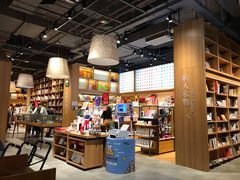 -百新书局(尚悦湾店)