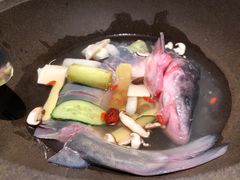 原味原汁锅-鲜潭蒸汽石锅鱼(五道口购物中心店)