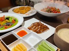 北京果木烤鸭-味钱塘·钱塘渔鲜·地道江浙菜(宋城店)