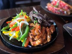 双拼fajitas-Q MEX 库迈墨西哥餐吧(三里屯店)
