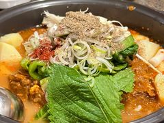 -喇喇排骨火锅·传统韩式脊骨汤(望京西园总店)