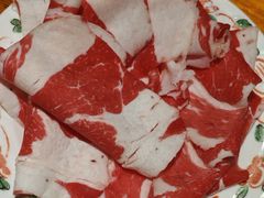 现切肥牛牛眼肉-北京老门框爆肚四季涮肉(淮海东路外滩店)