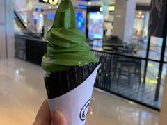宇治抹茶冰淇淋甜筒-羽至金时(柏威年店)