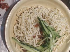-霄汉牛三鲜湖北砂锅菜(万松园2店)