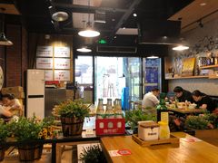 大堂-车沾巷·重庆老味豌杂面