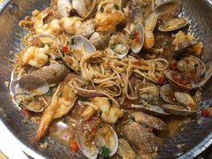 花甲爱上脆脆虾-吃饭皇帝大(合生汇店)