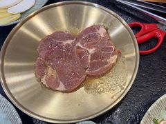 -臻牛烤肉