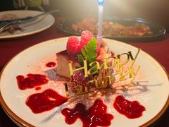 树莓巴斯克芝士蛋糕-BROWNSTONE布朗石西班牙餐厅(富城店)