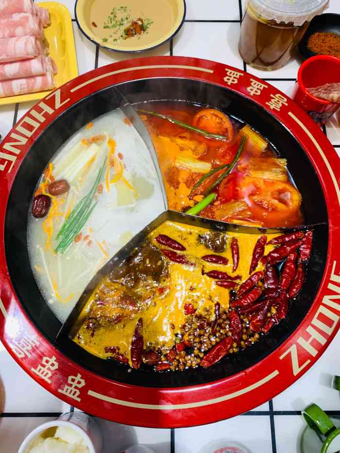 喜盅盅重庆火锅(大连首店)-"颜值与实力并存别家吃串串数签签我们吃.