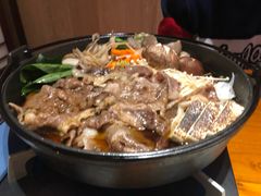 -山川小町·极番烧肉(新地假日广场店)