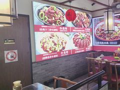 -川流不息·地道川菜·小龙虾(新松江路店)