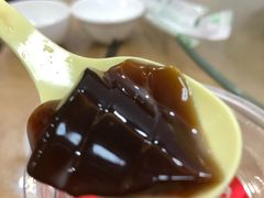 -八婆婆烧仙草(曾厝垵店)