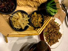 故乡风情-丁里羊肉小镇(天鹅湖总店)
