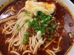 招牌传统麻辣面-聚合鑫东北熏酱熟食麻辣面(长阳店)