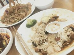 -蓉李记成都名小吃(武汉菱角湖万达店)