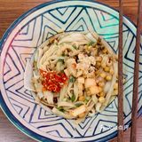 武汉探店 | 港风餐厅里嗦湖南米粉