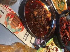 -肥肥虾庄·金牌油焖大虾(杨园滨江时代walk店)