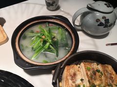 煲淋春菜-原味田园·客家菜·土窑鸡(中航城君尚购物中心店)