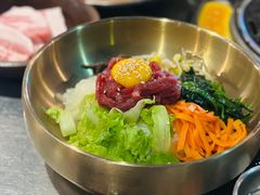 生牛肉拌飯-喜来稀肉(金巴利道店)