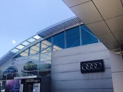 -北京国服信奥兴奥迪4S店(古城店)