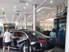 -奔驰利星行(北京花乡店)