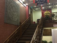 -梅龙镇酒家(南京西路总店)