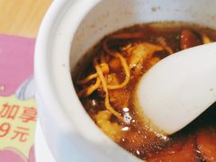 野山菌土鸡汤-云味馆·云南菜·云南米线(同泰时代广场店)