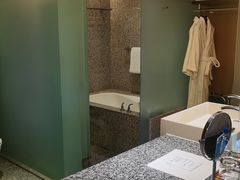 -上海外滩茂悦大酒店