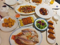 -顺峰海鲜酒楼(省府店)