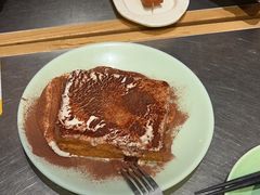 -潮界(LU·ONE凯德晶萃广场店)