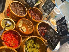 -云阿蛮云南生烫牛肉米线(奉贤路店)