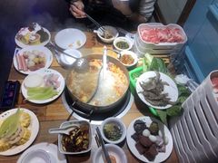 -蒙肥羊·酸汤潮牛·鲜牛肉火锅烤肉自助(岗顶店)