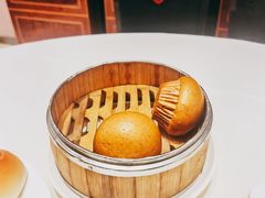 燕麦核桃椰香包-凤凰楼酒家·粤宴点心(华强北店)