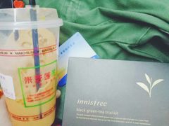招牌丝袜奶茶-美芝莲(领展购物广场中关村店)
