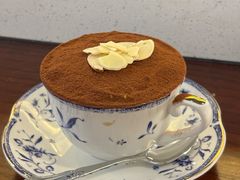 -Café Monson