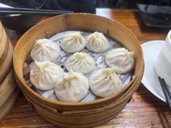 -莱莱小笼·乔艾