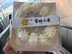 -蜜蜂小象·榴莲千层蛋糕(时代汇11栋店)